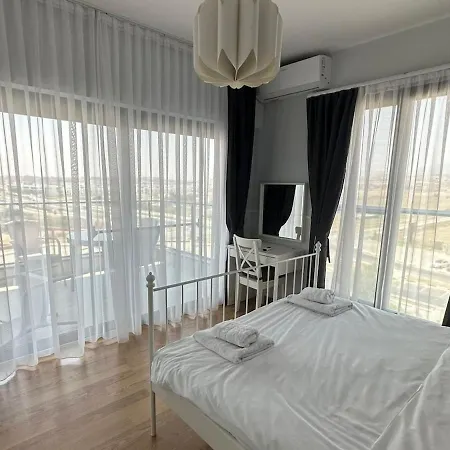 One-bedroom In Caesar Blue Complex *