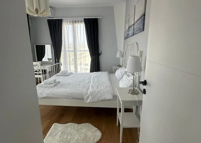 One-bedroom In Caesar Blue Complex