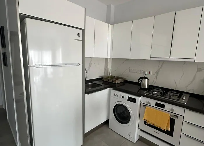 アパート One-bedroom In Caesar Blue Complex